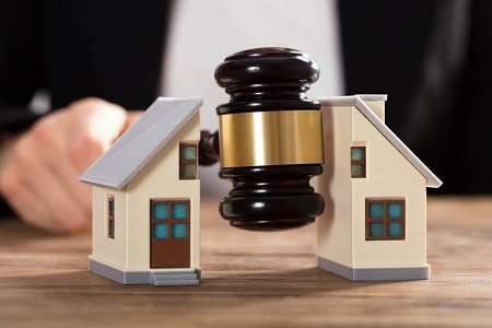 Поділ спільного майна подружжя